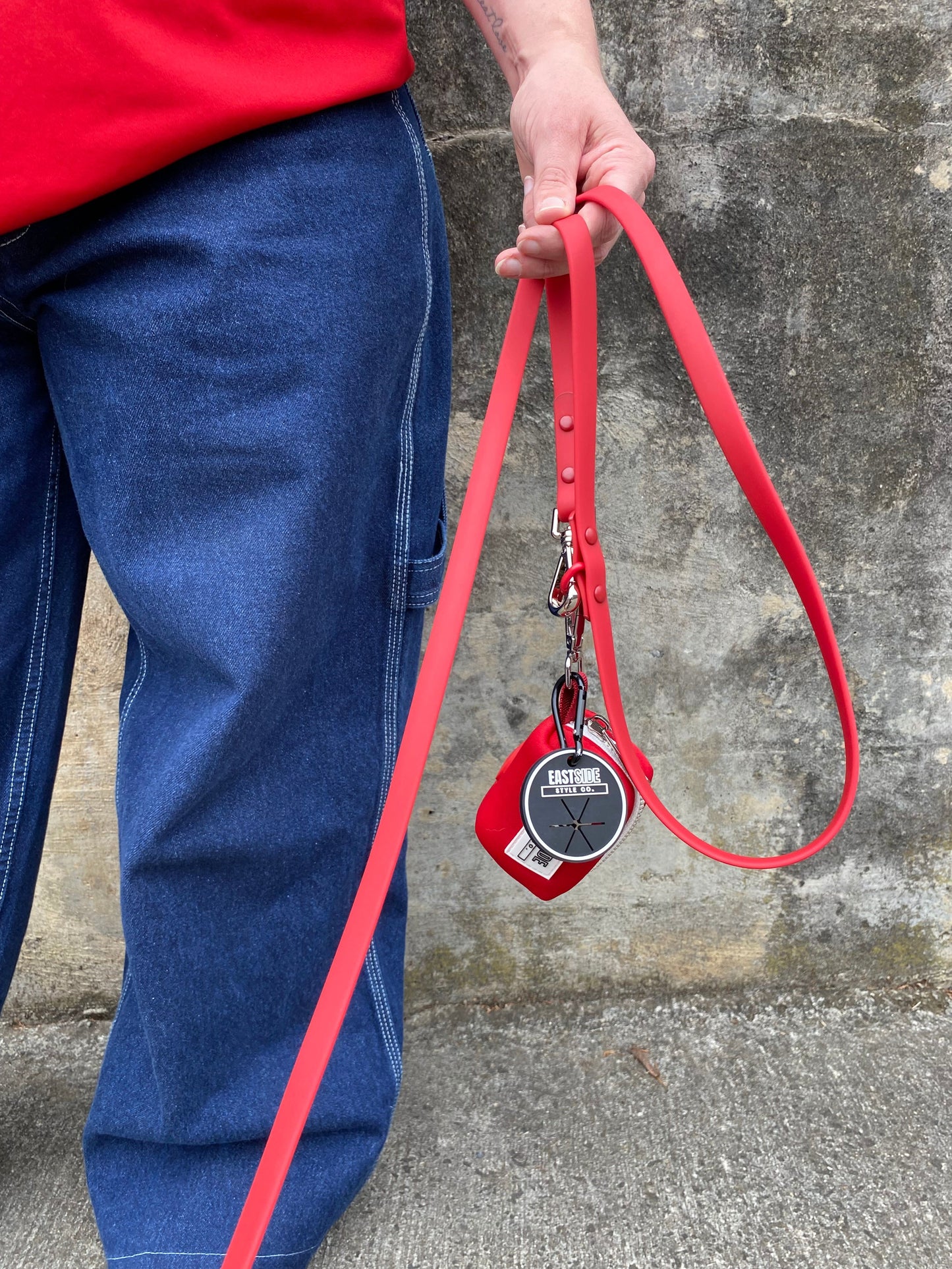 Poop Carrier Clip-on Tag
